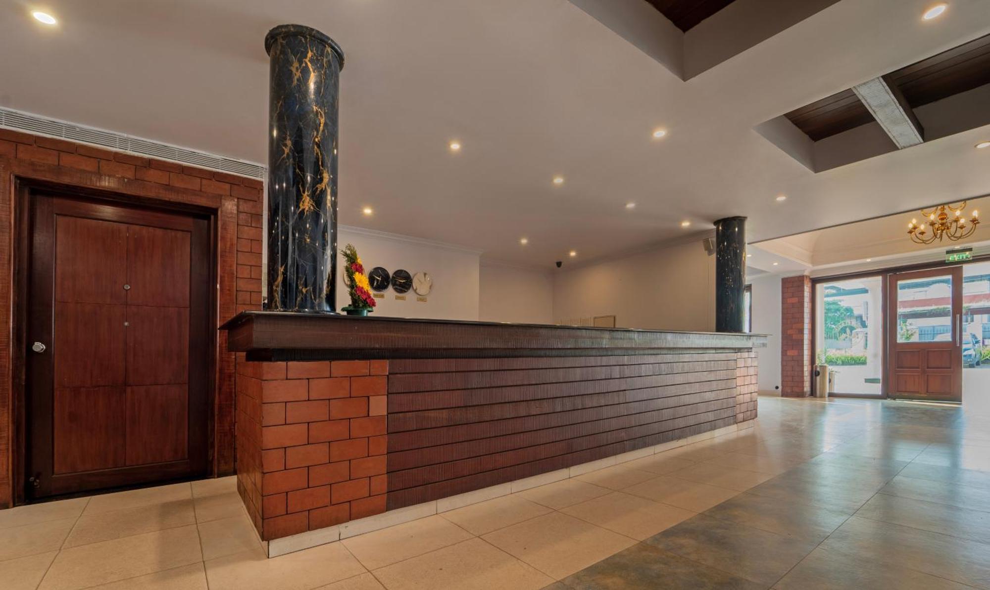 Treebo Central Thrissur Ngoại thất bức ảnh